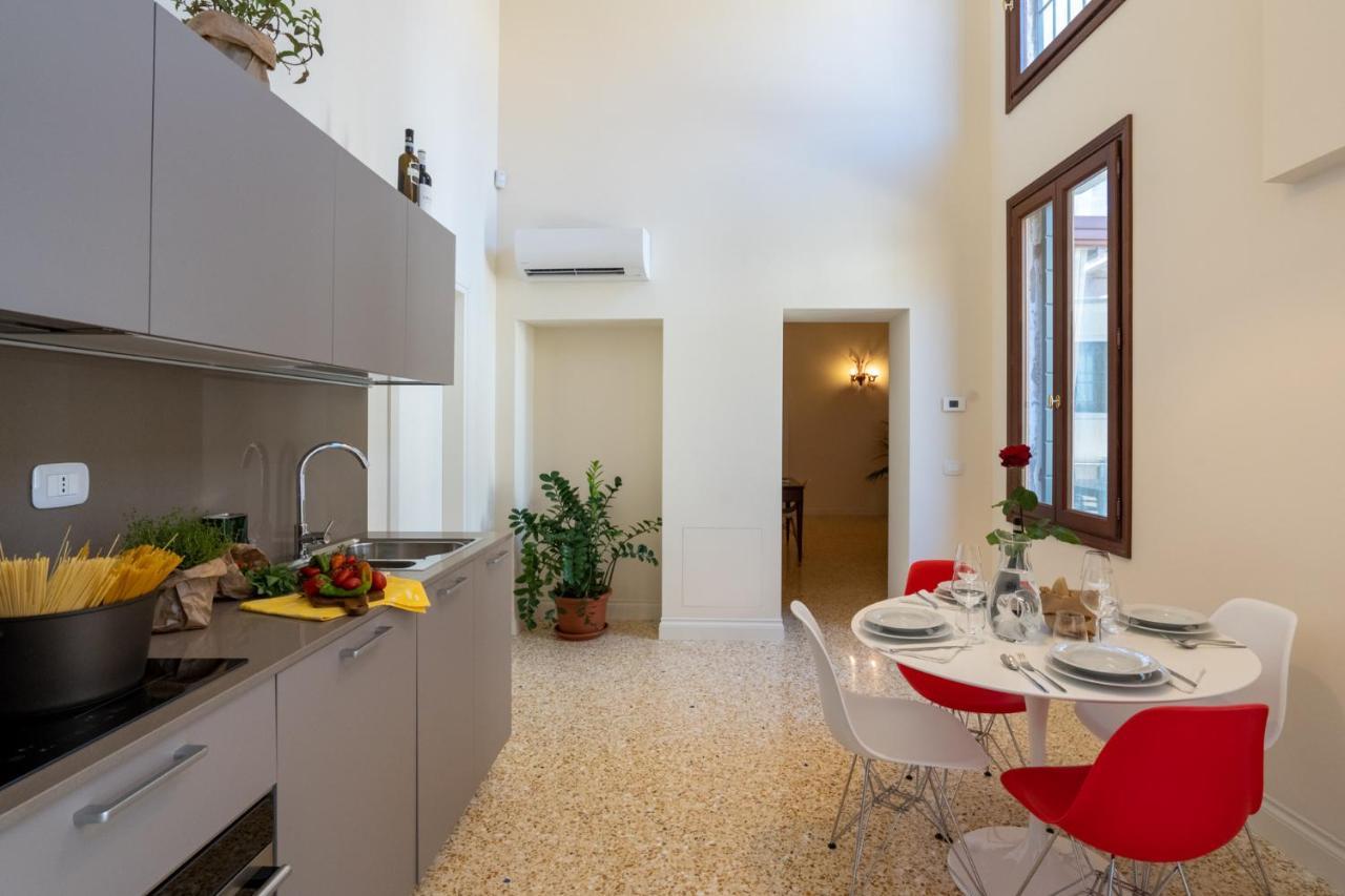 Ca' Longo Palace Damasco Venice Luaran gambar